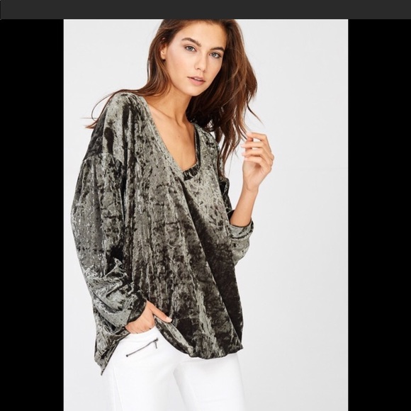 Wish List Tops - Gorgeous Wish List Olive Velvet Top NWOT